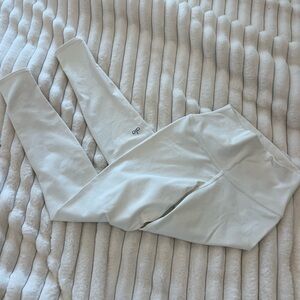 Alo Yoga White Leggings